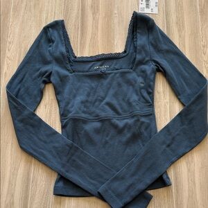 AE Square Neck Lace Long-Sleeve T-Shirt